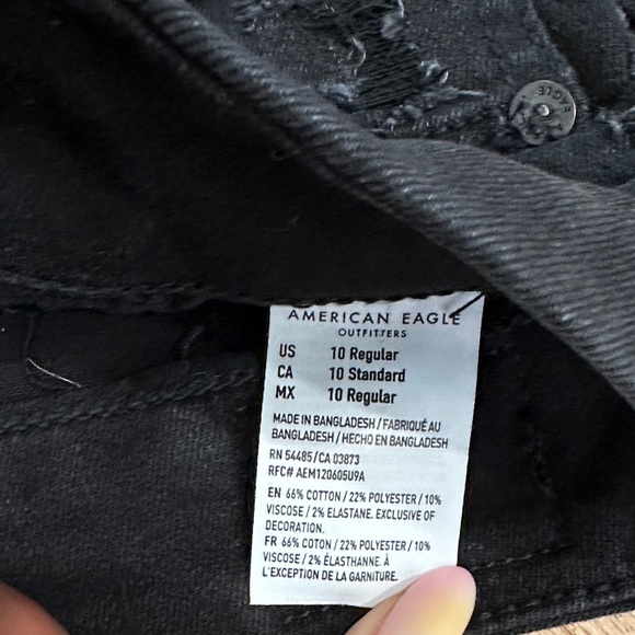 American Eagle Outfitters Black Distressed Mini Skirt CURVY Hi-Rise - Picture 3 of 7